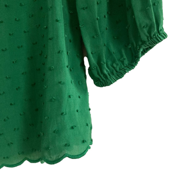 ANTHROPOLOGIE Maeve green raised Swiss dot pattern scalloped hem blouse. Size 2 - Picture 8 of 9